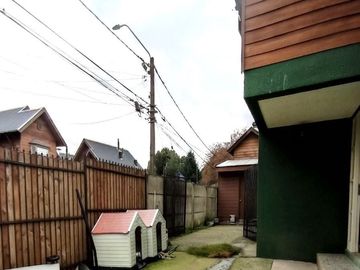 Bosque Sur, Casa de esquina 140MT2 $ 229.000----.