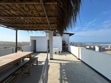 HERMOSA CASA DE PLAYA FRENTE AL MAR 6DORMITORIOS EN EL BALNEARIO DE PUEMAPE – PACASMAYO