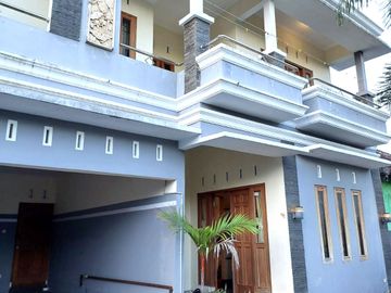 Rumah 2 Lantai Strategis di Maguwoharjo