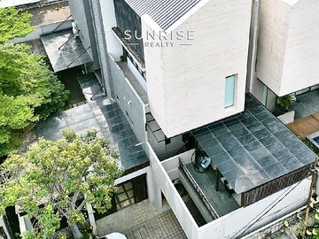 Dijual Rumah Mewah Baru 3 Lantai di Cipete, Jakarta Selatan