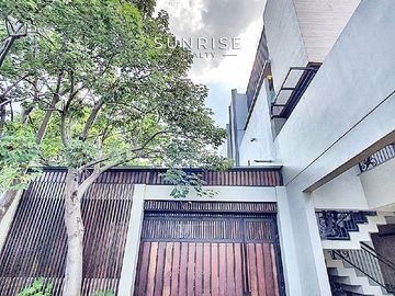 Dijual Rumah Mewah Baru 3 Lantai di Cipete, Jakarta Selatan