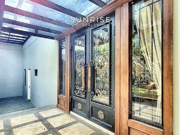 Dijual Rumah Mewah Baru 3 Lantai di Cipete, Jakarta Selatan