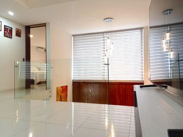 CASA SEMINUEVA, EN FRAC BOSQUE CEDROS A 3 MINUTOS DE PLAZA GALERIAS SUR