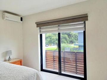CASA SEMINUEVA, EN FRAC BOSQUE CEDROS A 3 MINUTOS DE PLAZA GALERIAS SUR