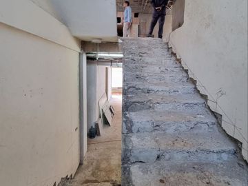 GEDUNG AS IS CONDITION ZONA KOMERSIAL JL HARSONO RM / RAGUNAN, JAKSEL