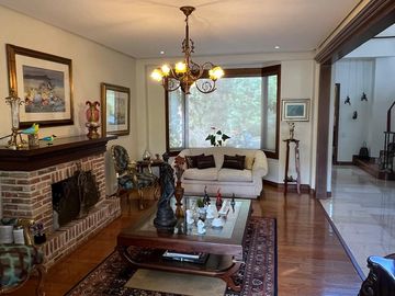 Casa en venta la calera poblado medellin.