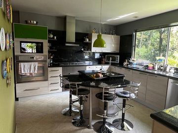 Casa en venta la calera poblado medellin.
