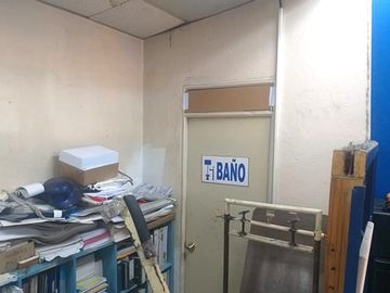 Local comercial de Venta en El Batan cercano a la UDLA, Centro Norte de Quito.