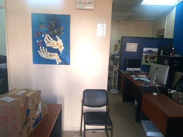 Local comercial de Venta en El Batan cercano a la UDLA, Centro Norte de Quito.