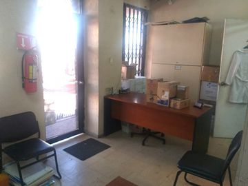 Local comercial de Venta en El Batan cercano a la UDLA, Centro Norte de Quito.