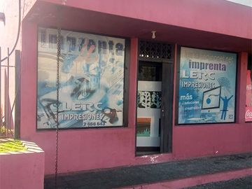 Local comercial de Venta en El Batan cercano a la UDLA, Centro Norte de Quito.