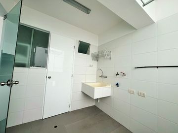 VENDO DEPARTAMENTO EN MIRAFLORES - ARMENDÁRIZ