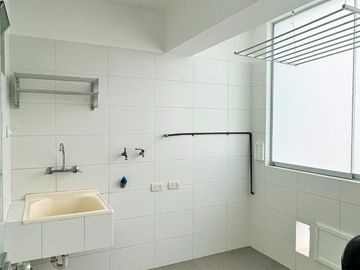 VENDO DEPARTAMENTO EN MIRAFLORES - ARMENDÁRIZ