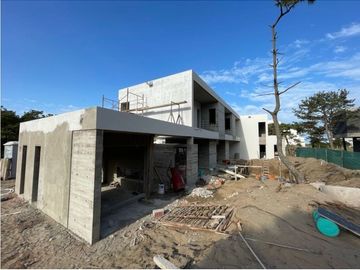 VENTA DE CASA EN PINAMAR NORTE - POSITIVE HOUSE XVII