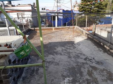 VENTA CASA CON GRAN POTENCIAL, 4 RECAMARAS, 2 BAÑOS, XOCHIMILCO, CDMX