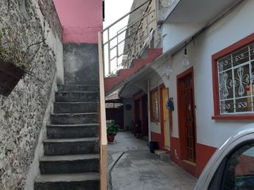 VENTA CASA CON GRAN POTENCIAL, 4 RECAMARAS, 2 BAÑOS, XOCHIMILCO, CDMX