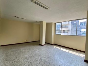 HERMOSO Y AMPLIO APARTAMENTO