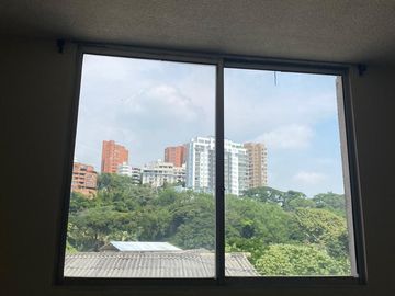 HERMOSO Y AMPLIO APARTAMENTO