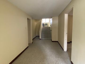 HERMOSO Y AMPLIO APARTAMENTO