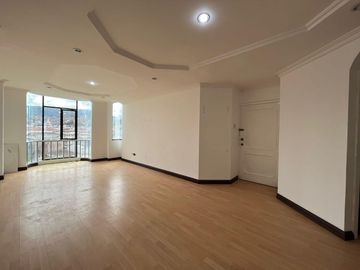 Departamento central en venta en Loja