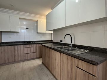 Departamento central en venta en Loja