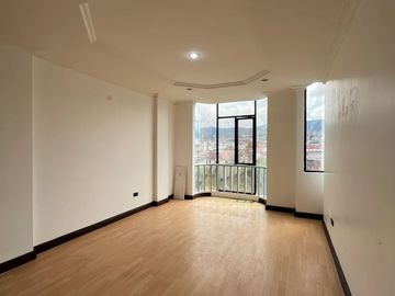 Departamento central en venta en Loja