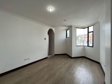 Departamento central en venta en Loja