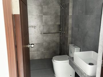 169sqm House and lot (Ready For Occupancy) For sale 4 Bedrooms in Greenwoods Pasig City (PH2825)