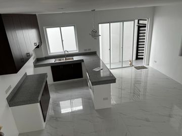 169sqm House and lot (Ready For Occupancy) For sale 4 Bedrooms in Greenwoods Pasig City (PH2825)