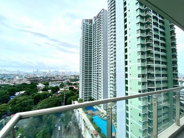 FOR SALE - Furnished Unit with 2 Balconies in Skyvillas at One Balete, QC
