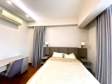 FOR SALE - Furnished Unit with 2 Balconies in Skyvillas at One Balete, QC