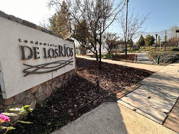 Condominio de los Rios, Piedra Roja, Chicureo