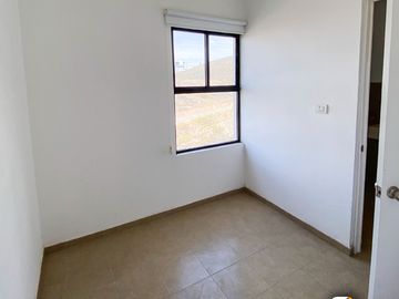DEPARTAMENTO DE 3 RECAMARAS CON VISTAS INCREIBLES EN LA LOMA DE GOLF