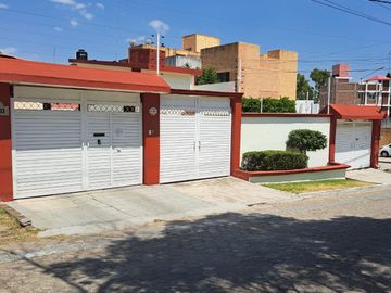 CASA EN VENTA EN VILLAS DE IRAPUATO