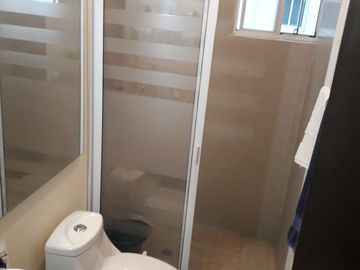 Se vende Casa en Residencial Selvanova, Coto 3, Playa del Carmen