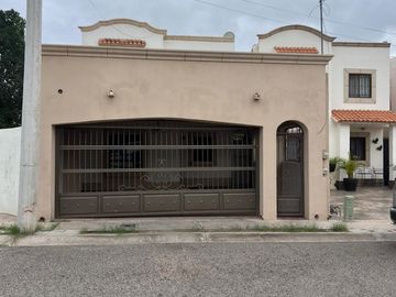 Casa en Renta en Villa Bonita