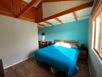 Casa Ampliada en Villa Pehuén, Maipú.