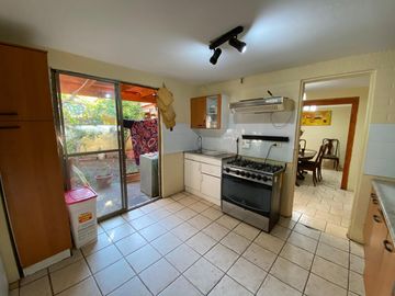 Casa Ampliada en Villa Pehuén, Maipú.