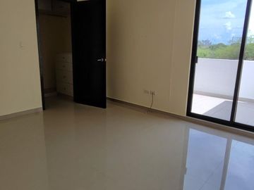VENTA RESIDENCIA EN PRIVADA PORTO ALEGRE DE 4 RECAMARAS, CERCA PLAZA LA ISLA, MERIDA, YUCATAN