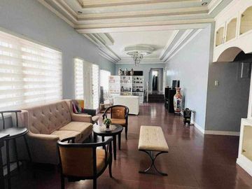 CORNER RESIDENTIAL HOUSE AND LOT FOR SALE