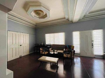CORNER RESIDENTIAL HOUSE AND LOT FOR SALE