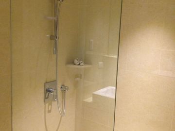 Fully Furnished Junior One Bedroom Unit at One Shangri-La Place For SALE and For RENT