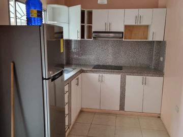 En venta casa de 2 dormitorios en urb. ciudad Santiago. (GJ)