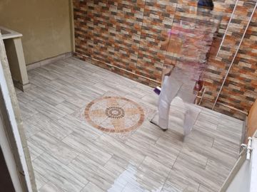 En venta casa de 2 dormitorios en urb. ciudad Santiago. (GJ)