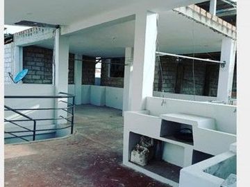 Ocasión! Venta de Edificio en Aguas Verdes Zona Altamente Comercial