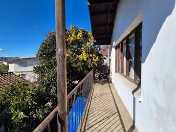 Se vende Casa en Av Agua Santa