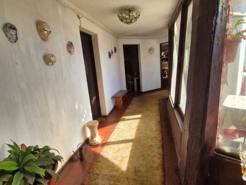Se vende Casa en Av Agua Santa