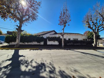 Se vende Casa en Av Agua Santa