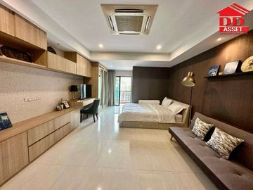 ขายคอนโด เดอะ บริลล์ คอนโด วิภาวดี60 (The Brill Condo Vibhavadi60) ใกล้รถไฟฟ้า 2 สาย และเซ็นทรัลลาดพร้าว รหัส C8136