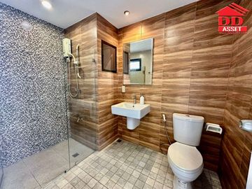 ขายคอนโด เดอะ บริลล์ คอนโด วิภาวดี60 (The Brill Condo Vibhavadi60) ใกล้รถไฟฟ้า 2 สาย และเซ็นทรัลลาดพร้าว รหัส C8136